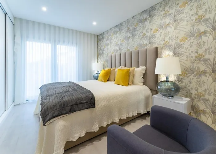 T3 Pelican Bay * نازاريه